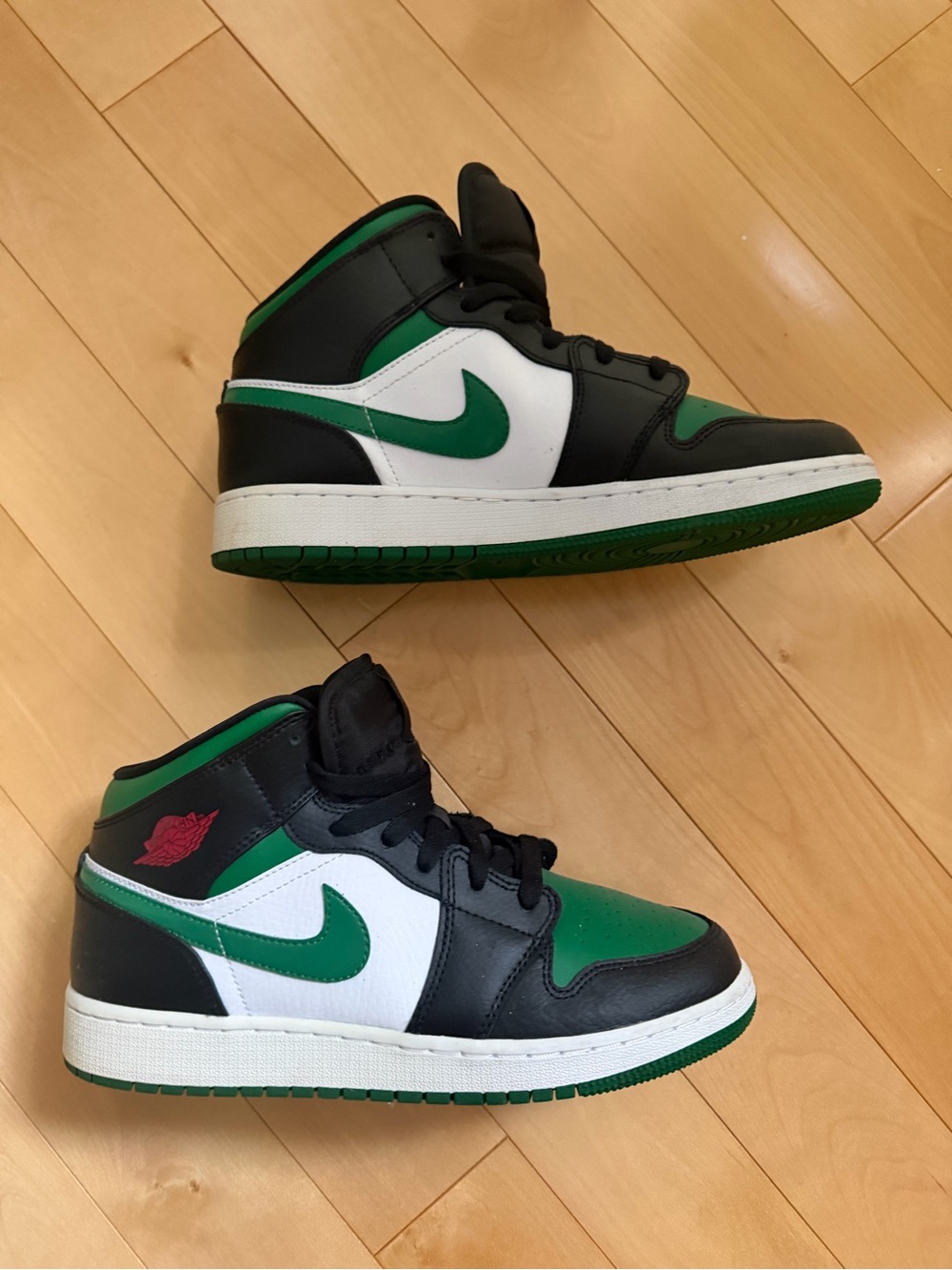 Nike Kids Green Black White Mid-Top Sneakers with Emerald Swoosh